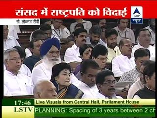 Pratibha Patil a role model for women in the country: Meira Kumar