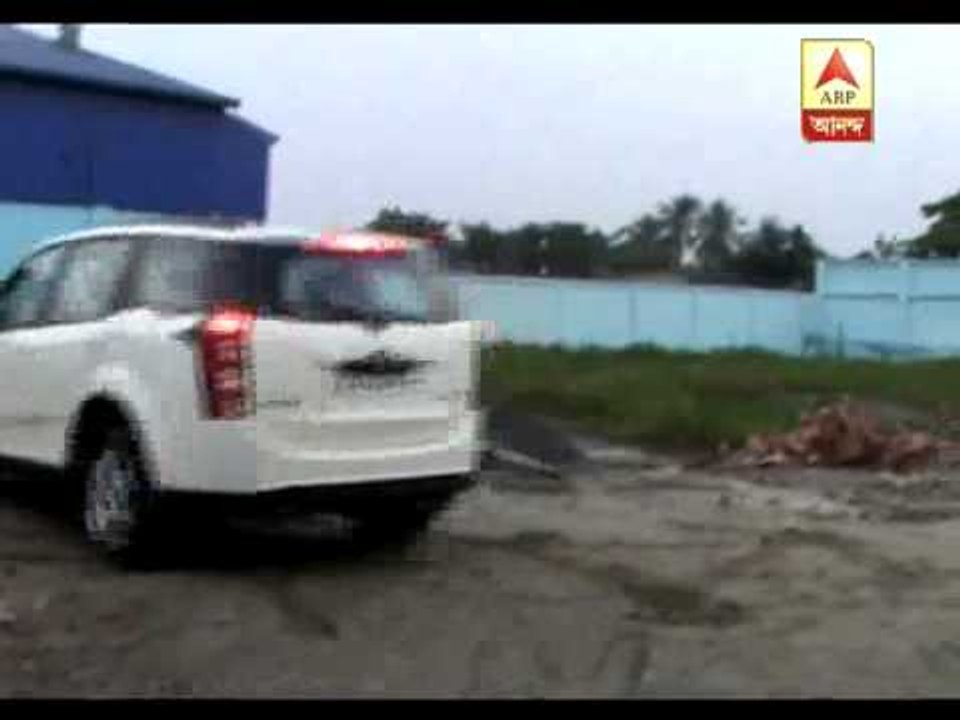 attack on a factory owner alleged by tmc workers at srirampur