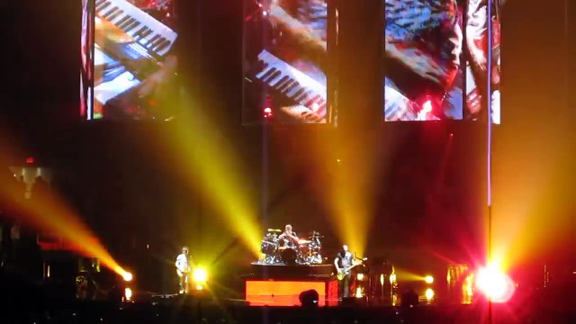Muse - MK Ultra, New York Madison Square Garden, 03/05/2010
