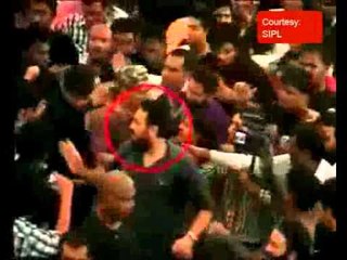 Salman Khan's bodyguard engages in brawl with fans at Hyderabad mall