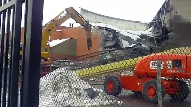 Metal Bending,Concrete Chewing ,Monster Heavy Duty Massive Destruction Machines !