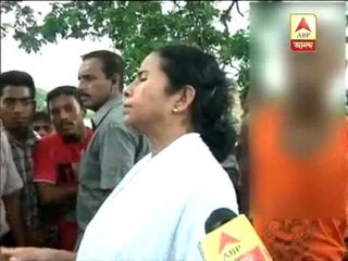 Mamata assures speedy trial and harsh punshment to culprits of Barasat gang rape and murder