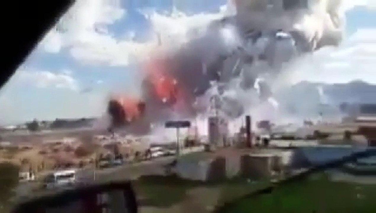 At least 26 dead in Mexico fireworks market blast