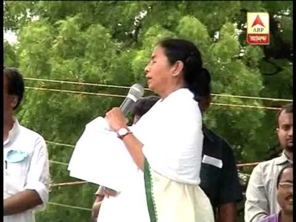 mamata attack cong sot