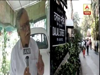 Rupee hits a new record low: Yashwant Sinhg and Gurudas slam Government