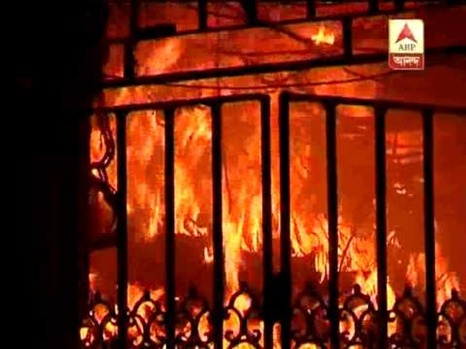 Massive fire in a multistories building in Bent...