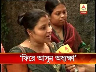 Guardians,students and family members happy as Dumdum school principal gets bail