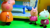 Свинка Пеппа ОБКАКАЛАСЬ КАКАШКИ Мультики для девочек из игрушек Игры для детей на русском Peppa Pig