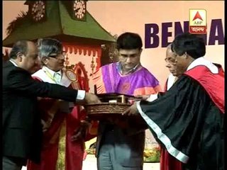 Governor giving De-Lit to Saurav Ganguly