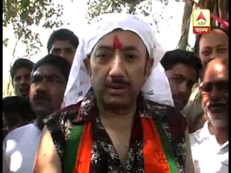 Joy banerjee openly laundering money in his constituency