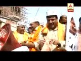 Ink thrown at Kejriwal and his men at Varanasi.