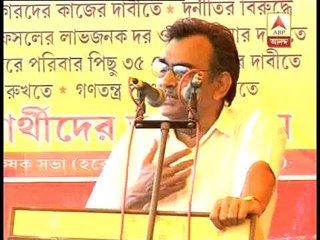 Surjyakanta attacks Mamata on Saradha owner's locker issue