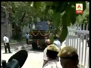 Gopinath Munde's body is taken out from AIIMS
