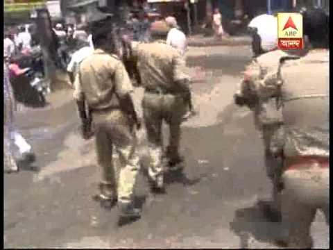 police lathicharged to disperse agitators demanding repair of road at Asansol