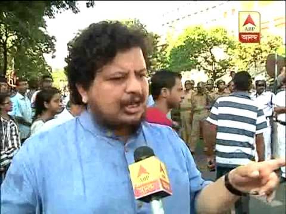 SFI leader Ritabrata condemned the police atrocity inflicted on JU