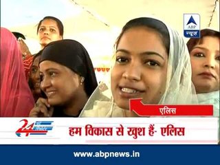 Muslim girls tie Rakhi on Modi's wrist