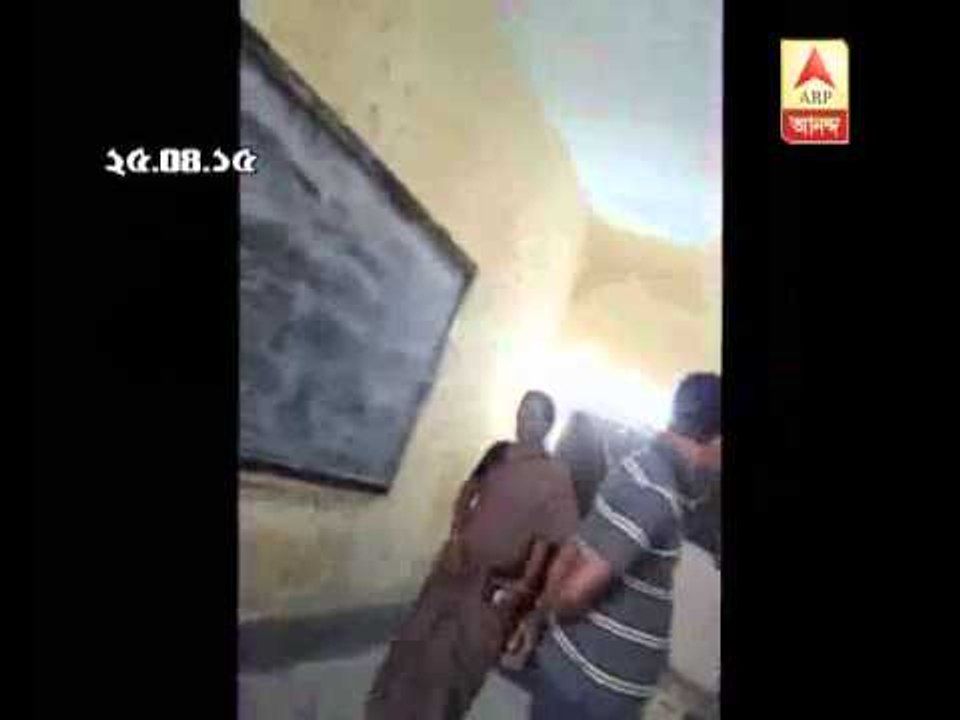 Exclusive video : vote under survilliance of alleged TMC worker at Booth of Kanchrapara