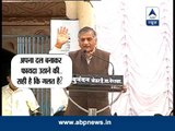Gopal Rai & VK Singh get into verbal fight, Hazare asks Rai to leave venue
