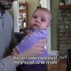 Aprenda um "truque" para acalmar bastante o seu bebé quando ele estiver a chorar muito