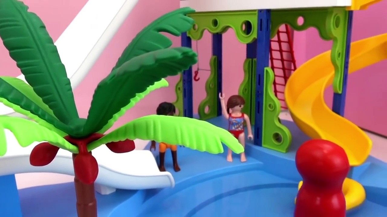 Piscine à glissement deau - Démo du parc deau Playmobil