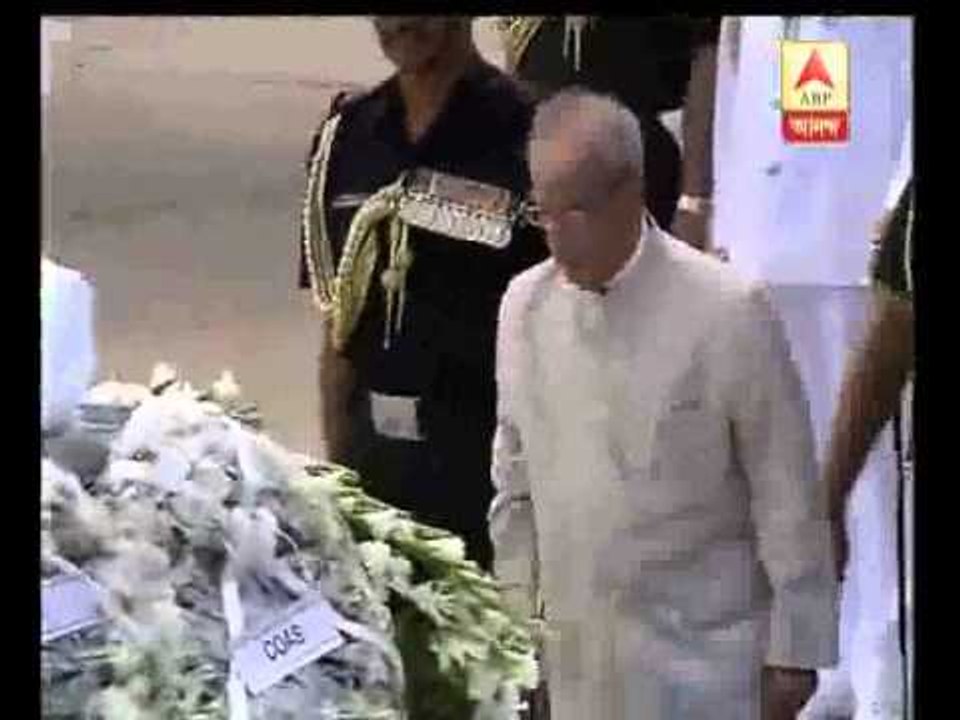President Mukherjee, PM Modi pay tribute to APJ Abdul Kalam at Palam airport