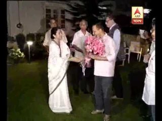 Mamata meets kejriwal, Bengal CM  welcomes Delhi CM