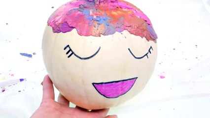 How To Decorate a Halloween Pumpkin with Crayons