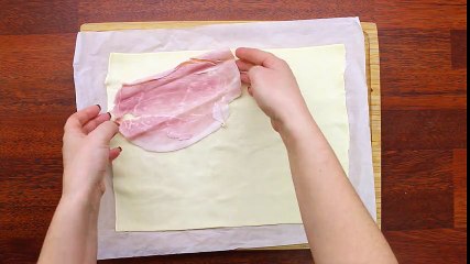 Un bellissimo antipasto natalizio. Appena vedrete come si realizza non potrete fare a meno di provarci!