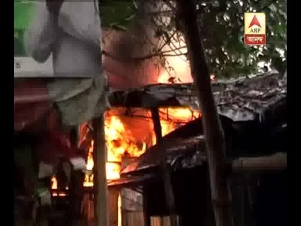Fire engulfs portion of Bengal Chemical Market near EM Byepass