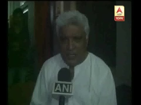 Javed Akhtar's comment on writers returning Academy Award