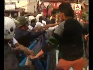 Police barricades to stop BJP protest rally against red road incident