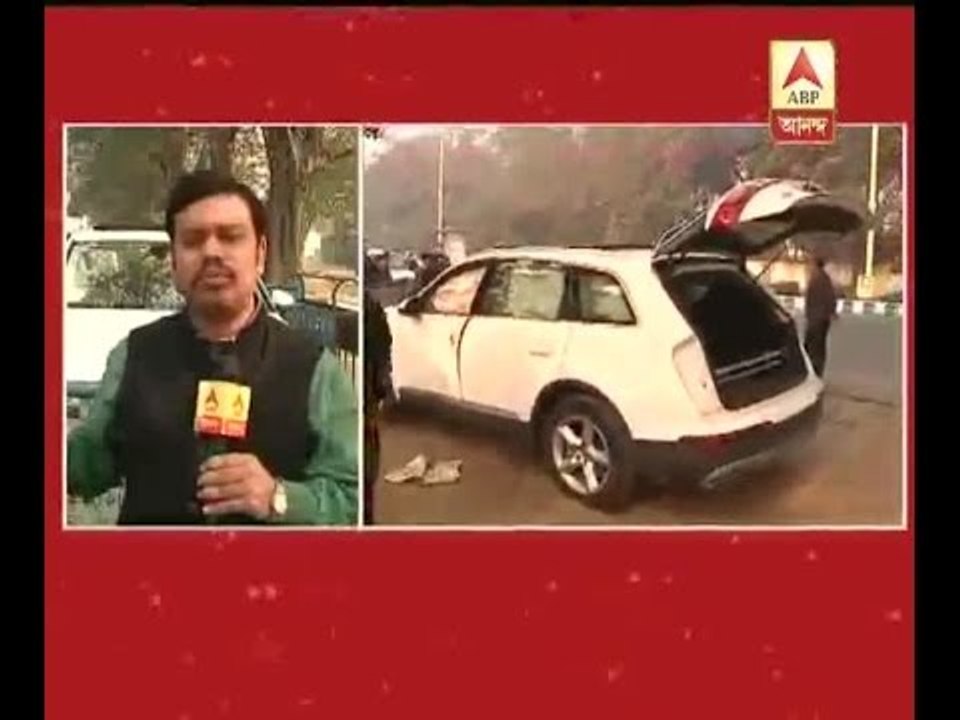 this car owner hits another jawan on road durin...
