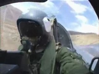 Avions de chasse à basse altitude