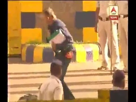 Sanjay Dutt salutes national flag after release from jail