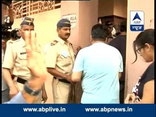 Voters turn up for voting in South Mumbai