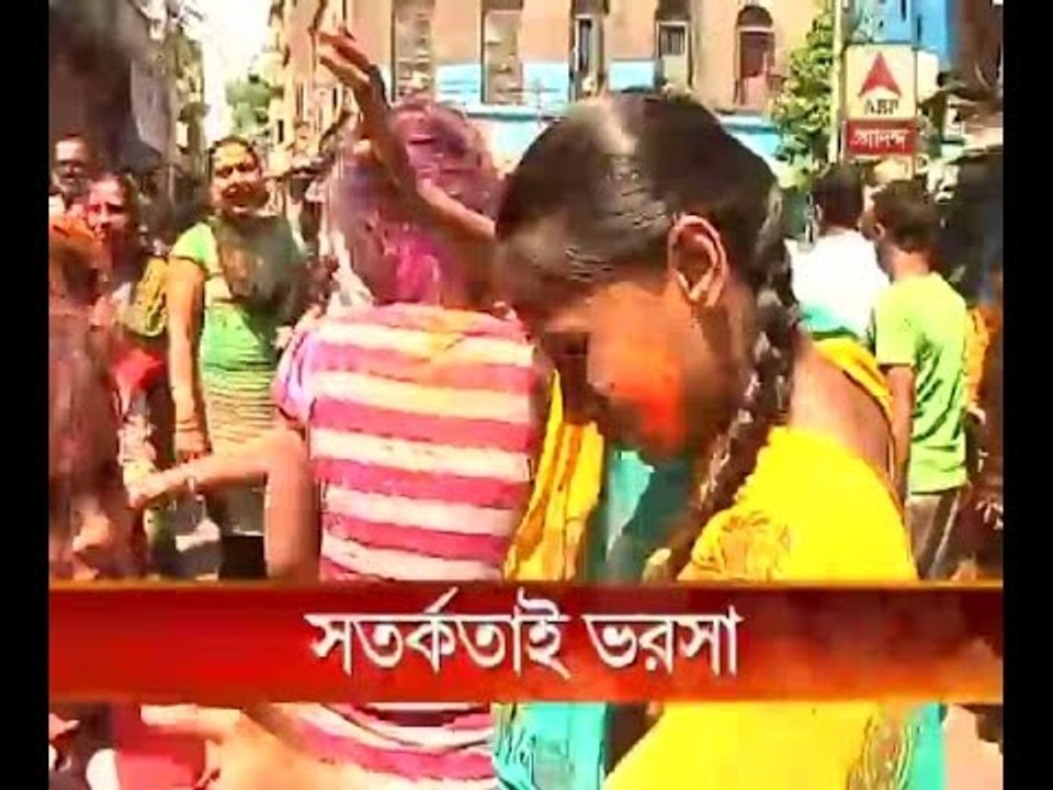 After playing Holi, how to remove colour from body without damaging the skin