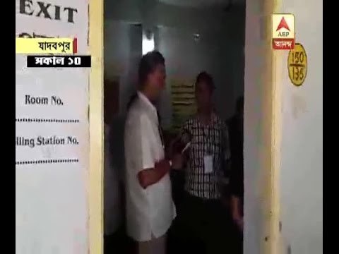 Bengal Poll 6th phase:Jadavpur TMC candidate Manish Gupta allegedly enters in a booth with