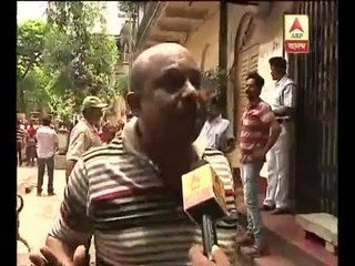 Unable to keep out from the house the promoter kills the old woman, says the local