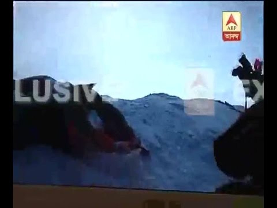 Mountaineers who returned safely, showed the su...