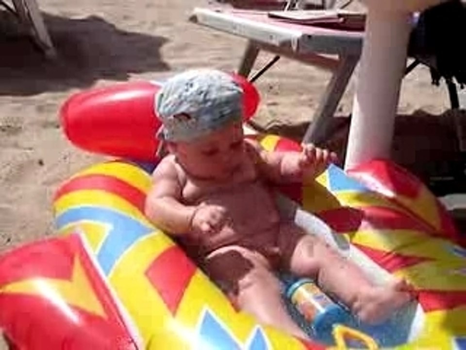 Bagnetto in spiaggia