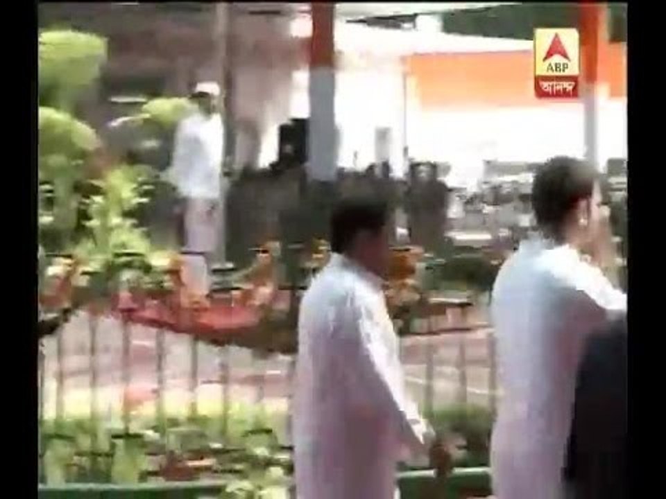 Vice-President of Indian National Congress,Rahul Gandhi hoisted the National Flag on the