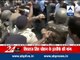 Congress workers protest demanding Shivraj's resignation over Vyapam Scam