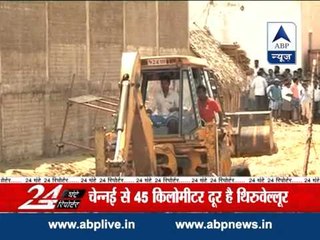 11 dead as compound wall collapses in Tiruvallur