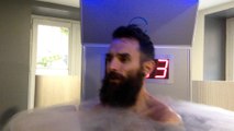 Yoann Stuck en pleine séance de cryothérapie