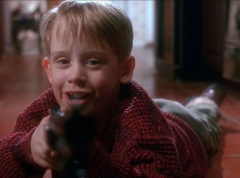 Maman j'ai raté l'avion : Ils rejouent les cascades et c'est très dangereux !