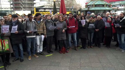 Flüchtlinge und Berliner singen gegen den Hass