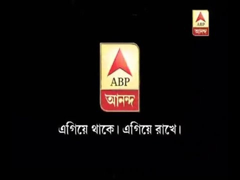 Rs 500, and 1,000 notes declared illegal from midnight, people croowded at ATM for Rs 100