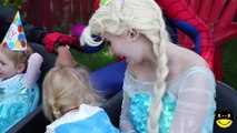 Frozen Elsa’s present STOLEN BY BABY SANTA! w Spiderman Joker Car Maleficent Toys