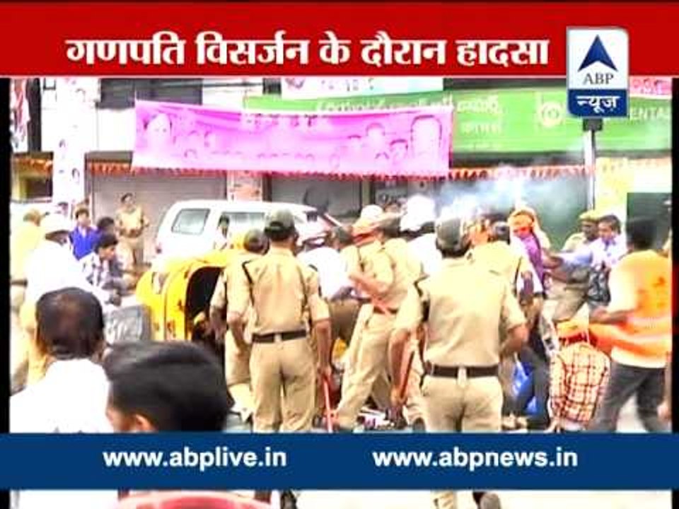 2 injured as auto carrying Ganesha idol & devotees overturns in Hyderabad