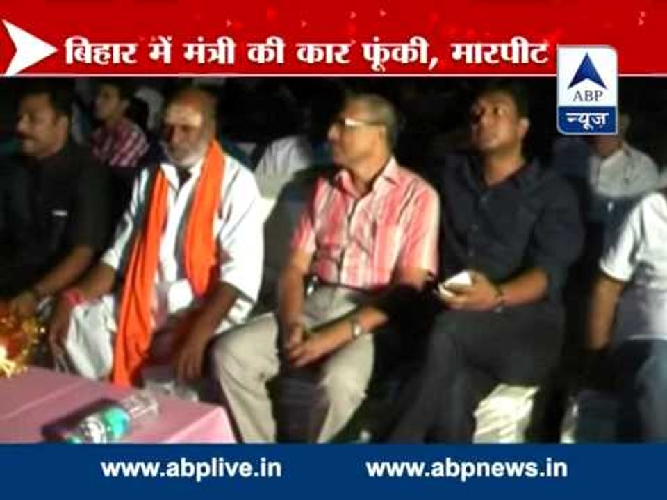 Angry mob torches up Bihar minister's car in Sasaram